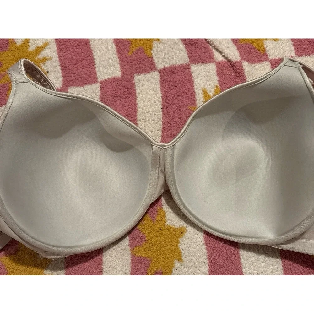 Just My Size Full Figure White Modern Curvy Light Foam Balconette Bra, 42DDD‎